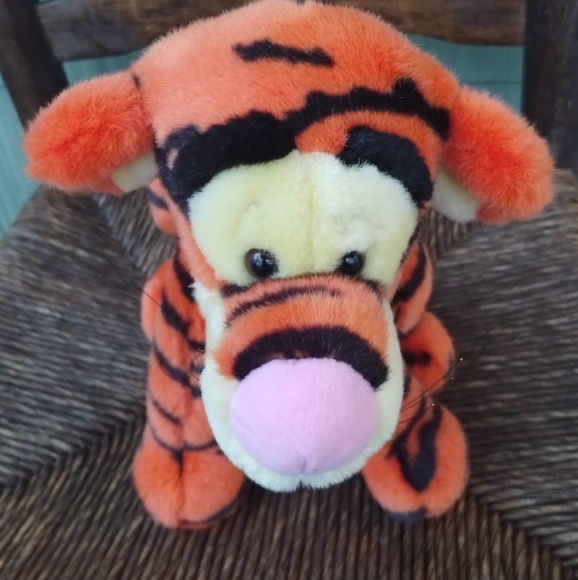 Walt Disney Tigger 11" Plush Stuffed Animal Curly Coiled Tail Winnie-the-Pooh - Picture 5 of 10